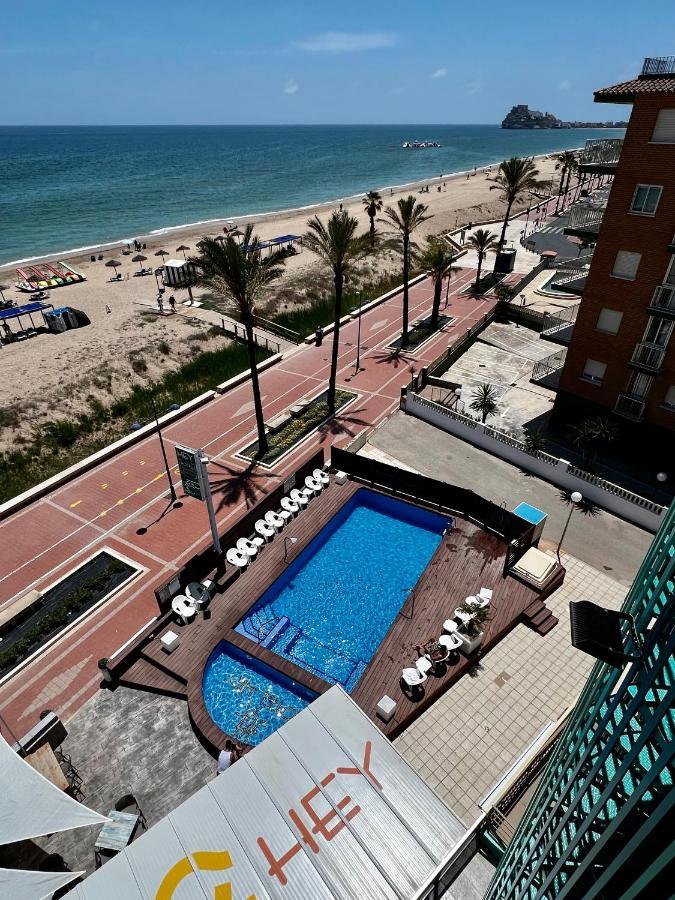 Hey Hotel
