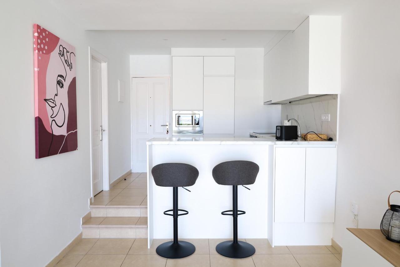 Apartment Elegant Sea View *