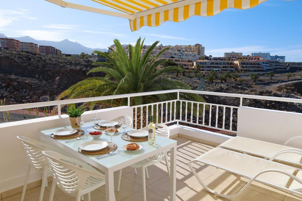 Apartment Elegant Sea View