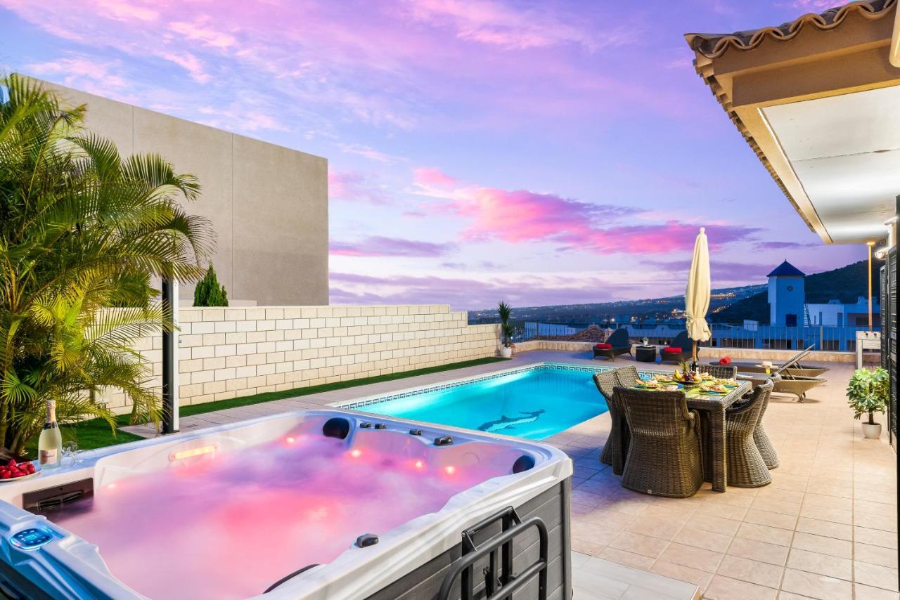Villa Torviscas Sunset 4 & Private Jacuzzi