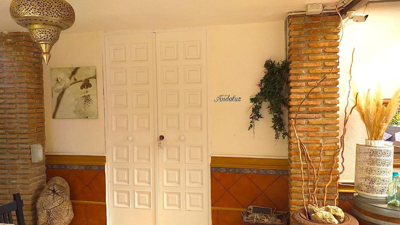 Cortijo Andaluz Bed and breakfast