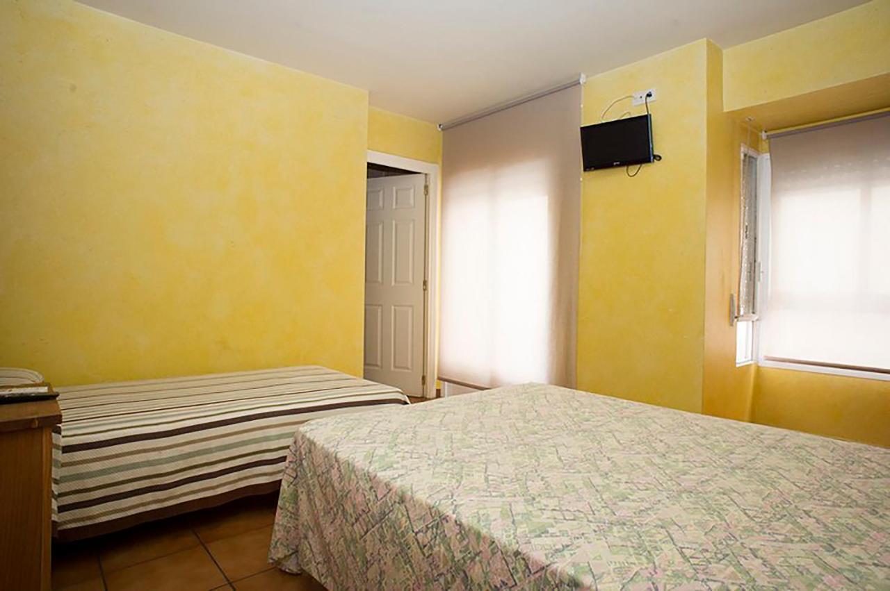 Pensión Velarde 3*