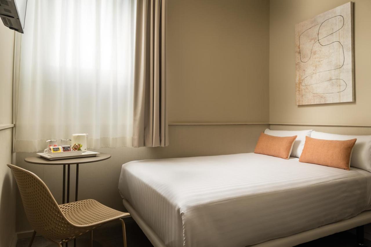 Bypillow The Bloom Gerona