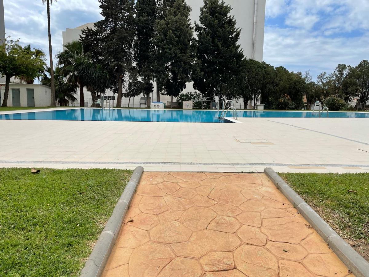 Apartamento con piscina a 500m de la playa en Benalmadena Costa *