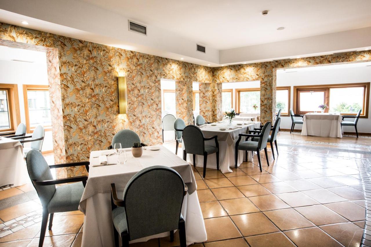 Hotel Pazo Escudos &