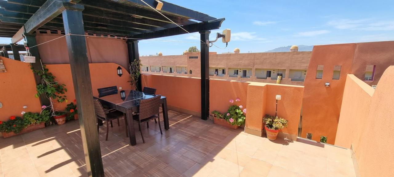 Apartment Paraiso: Beachfront Penthouse With Private Rooftop Pool Vera