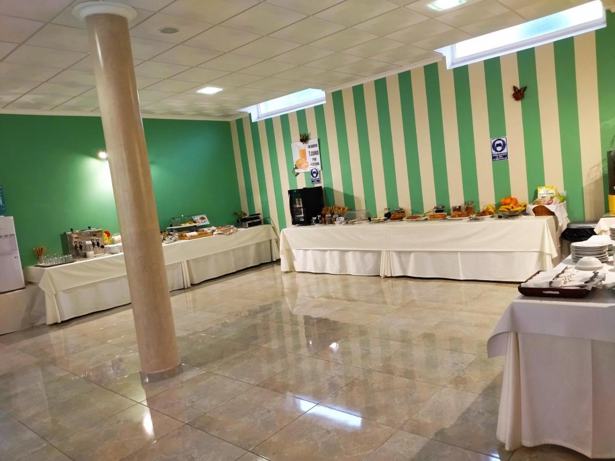 Hotel Playa Compostela 3*