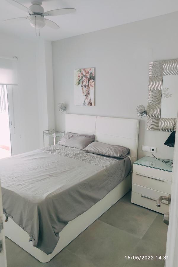Tus Vacaciones En El Corazón De Alicante! Apartamento