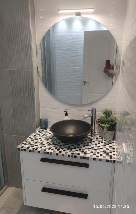Tus Vacaciones En El Corazón De Alicante! Apartamento