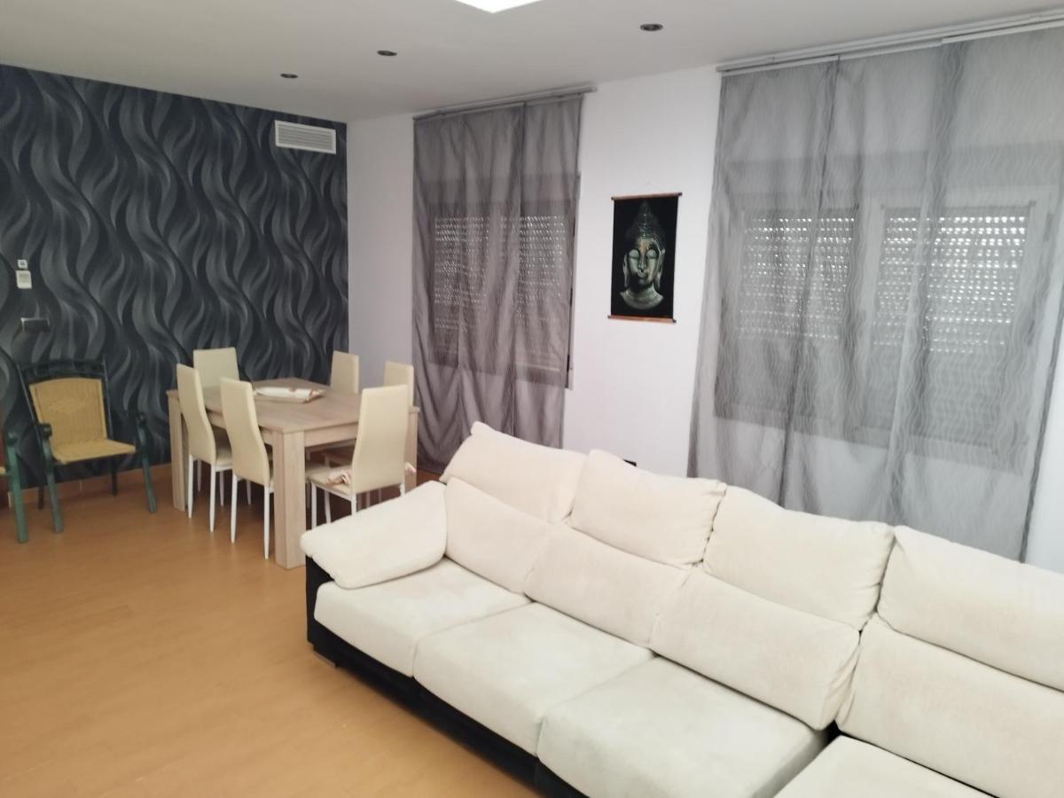 Holiday home La Mancheguita: Family With Pool And Bbq In Madrigueras *