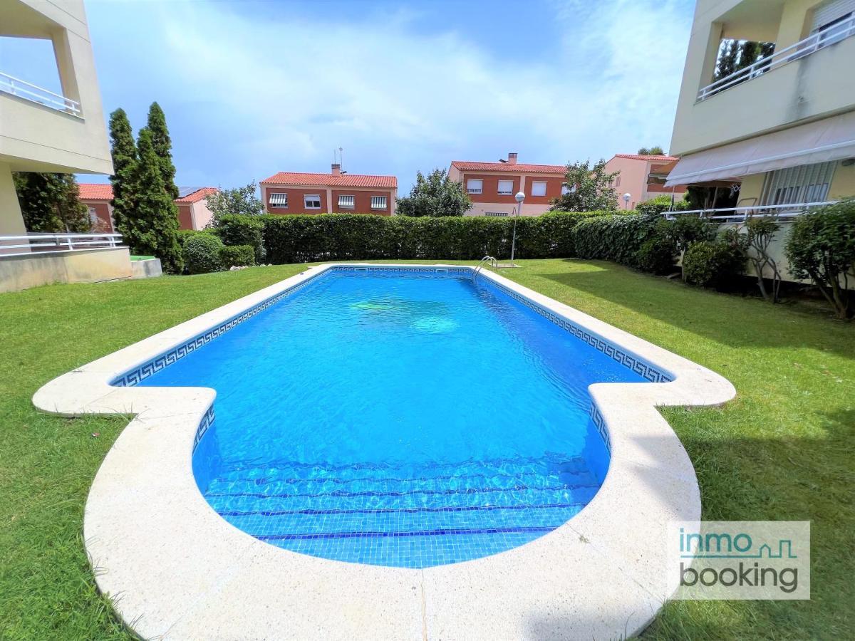 Atico , Con Piscina , Barbacoa Y Parking *