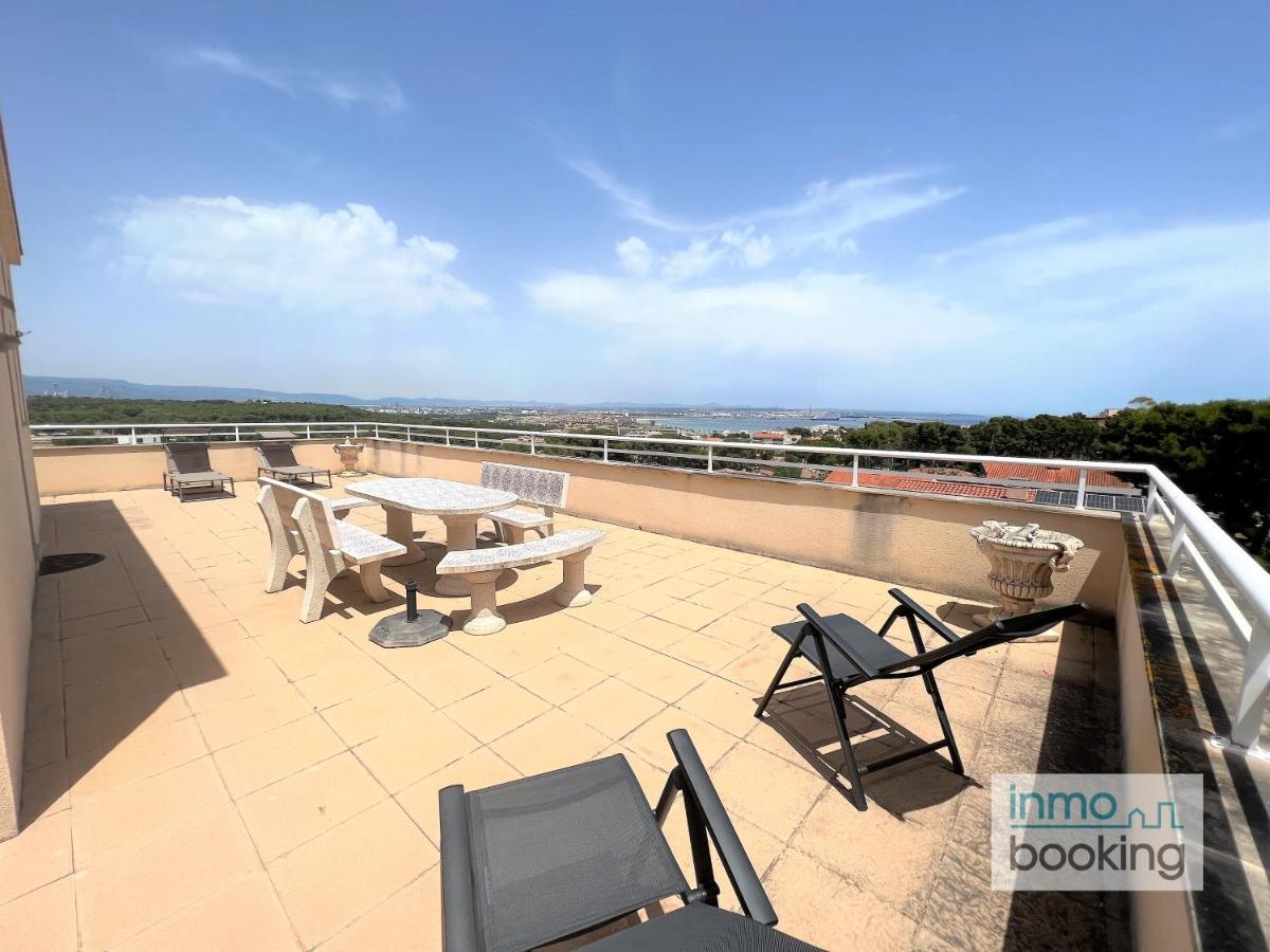 Apartamento ático , Con Piscina , Barbacoa Y Parking