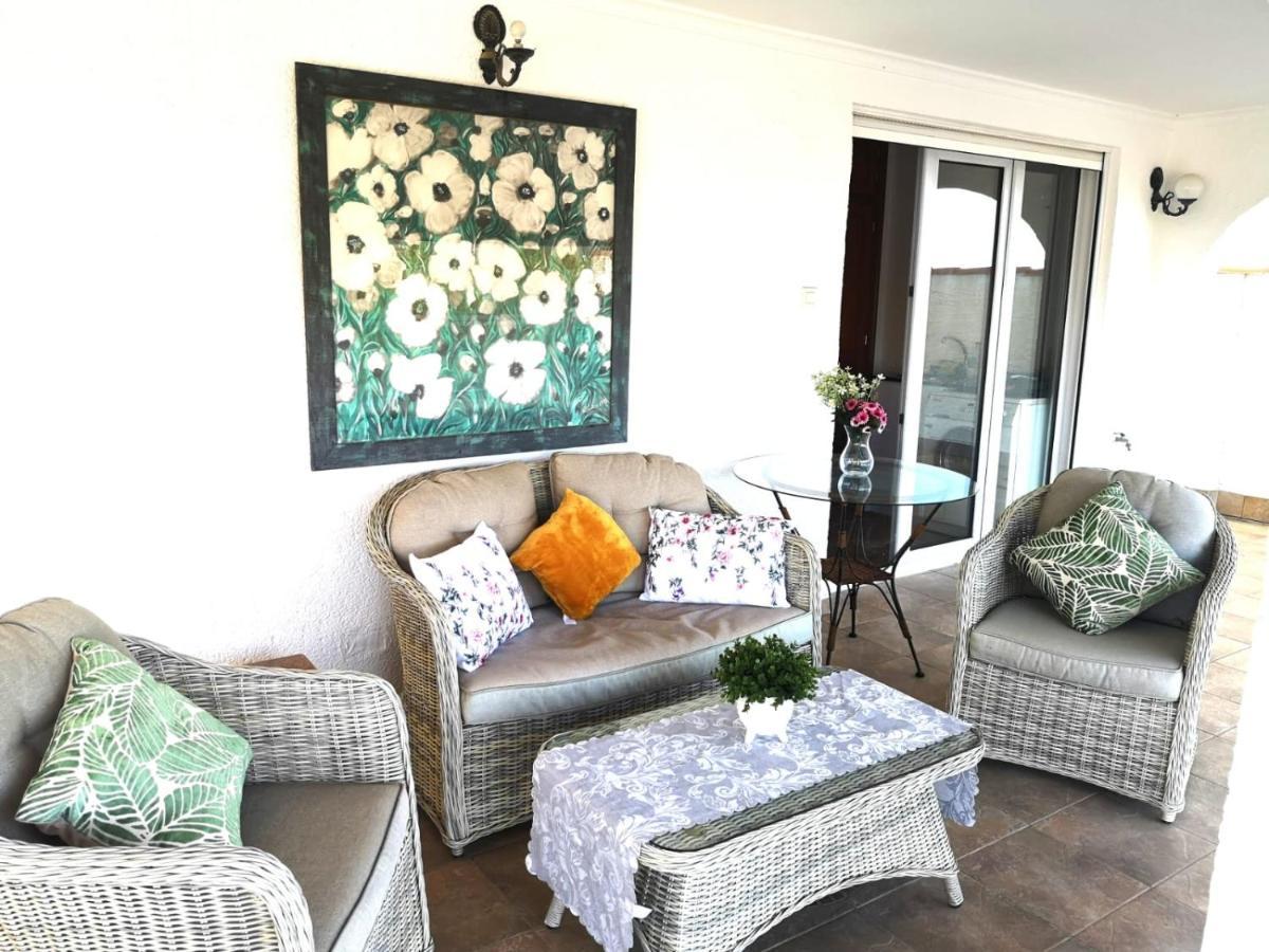 Villa Casa Karma - With Private Pool And Views