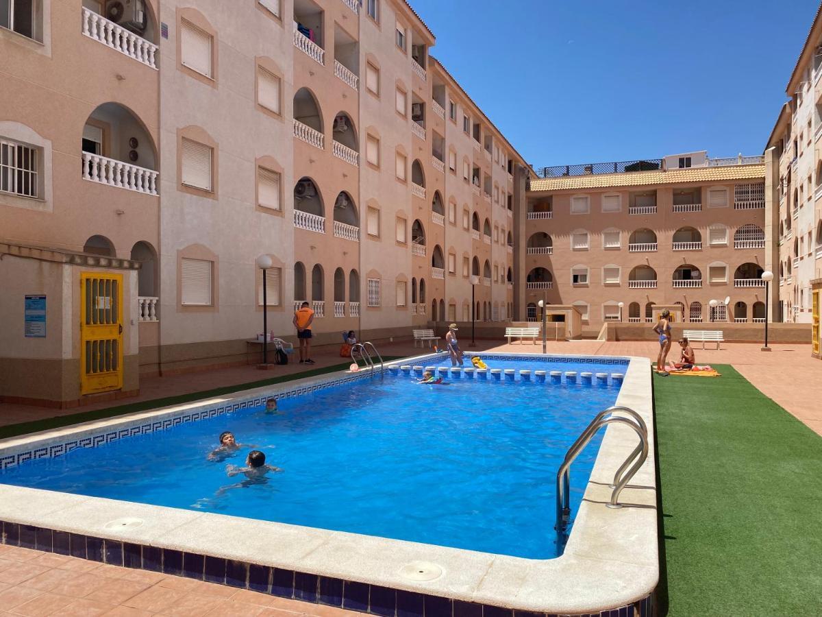 Amazing 2-bedrooms With Pool Center Apartamento
