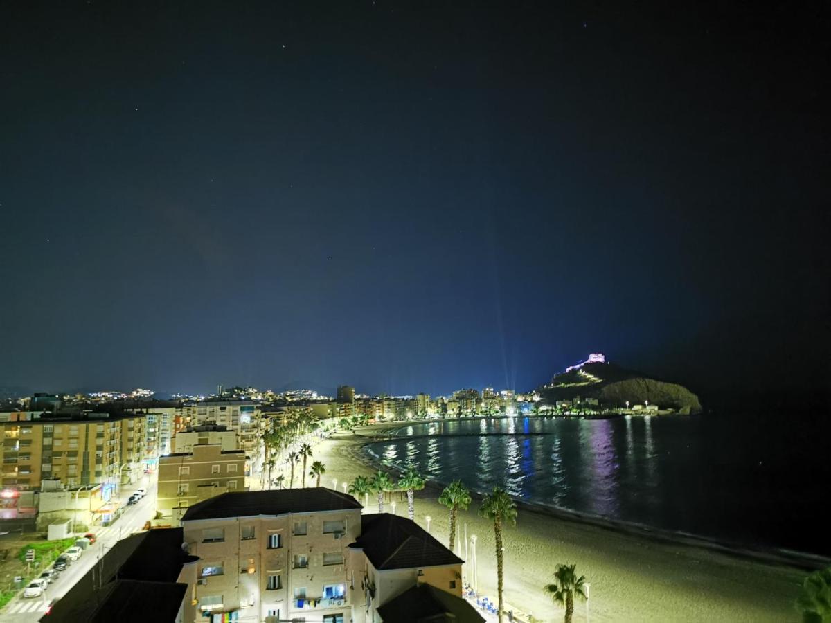 ¡frente Al Mar + Garaje Y Wifi!