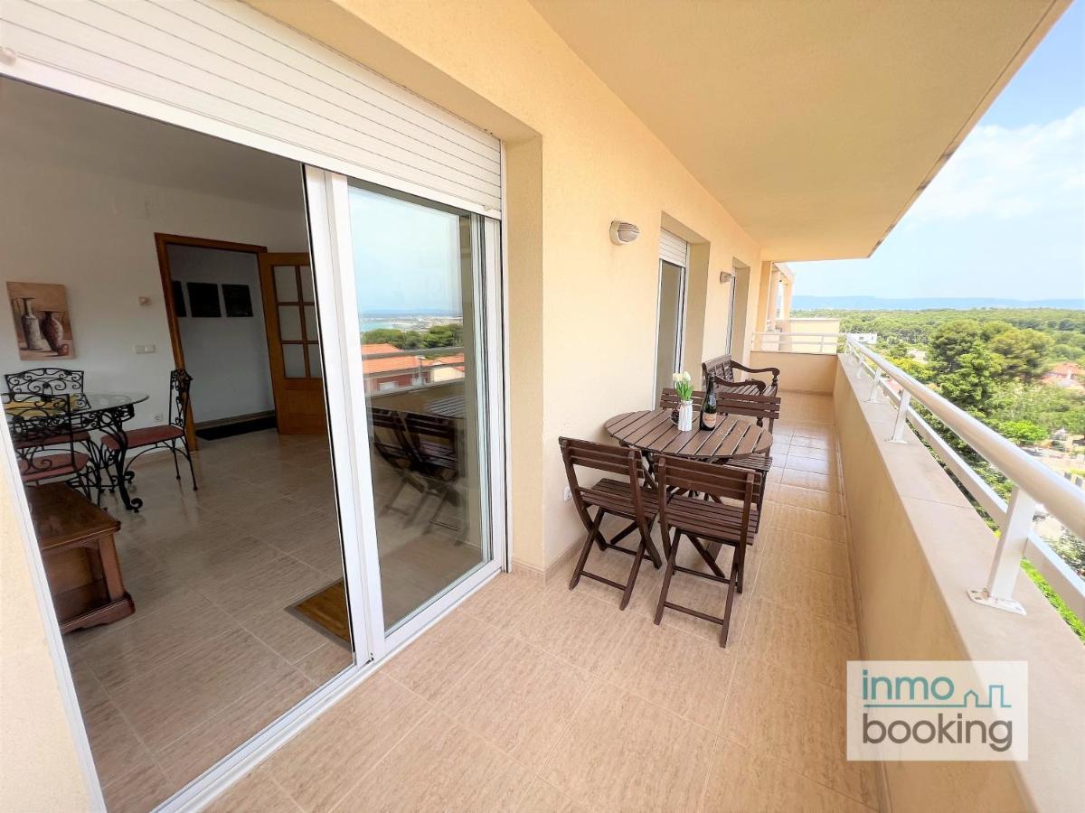 Apartamento ático , Con Piscina , Barbacoa Y Parking *