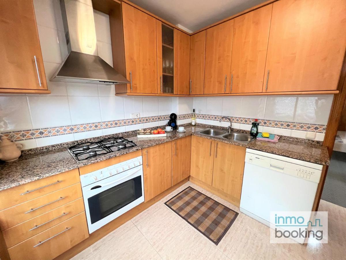 Apartamento ático , Con Piscina , Barbacoa Y Parking *