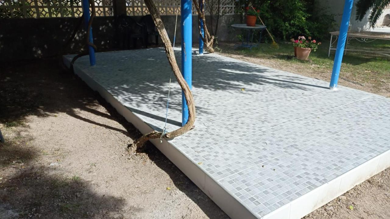 House With Exclusive Pool And Garden 7 Min Walk From The And The Center