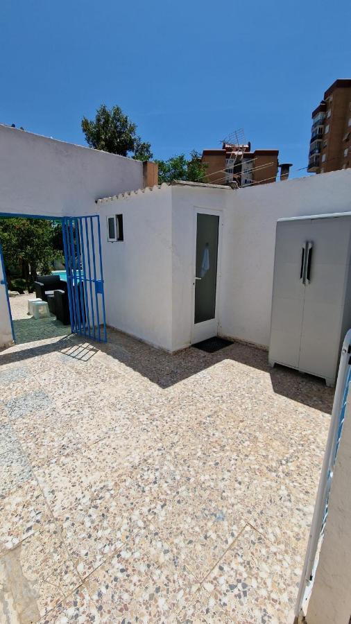 House With Exclusive Pool And Garden 7 Min Walk From The And The Center *