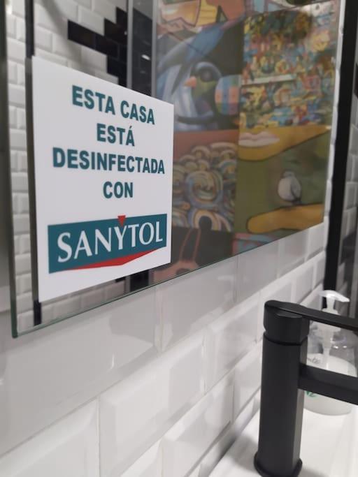 Apartamento Espectacular Piso En La Misma Plaza Del Mentidero. Cádiz