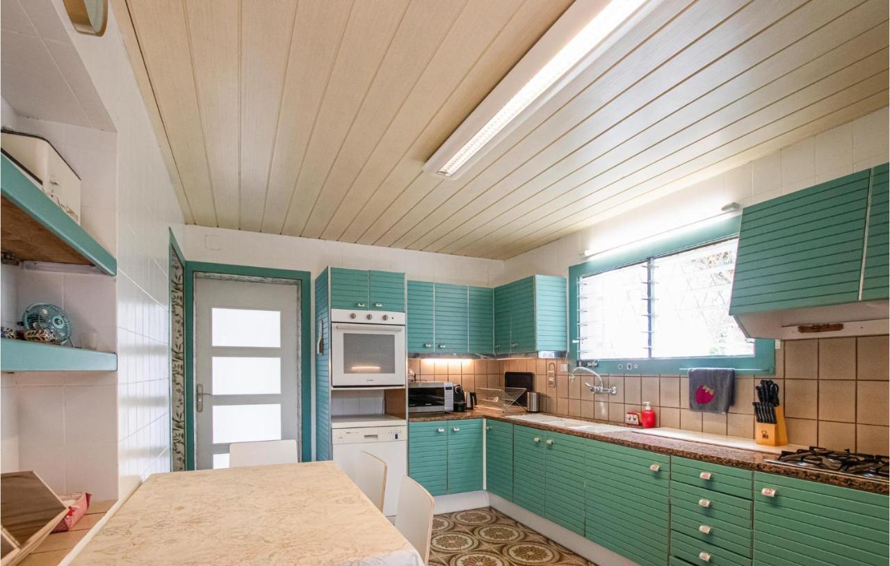 Lovely In With Kitchen