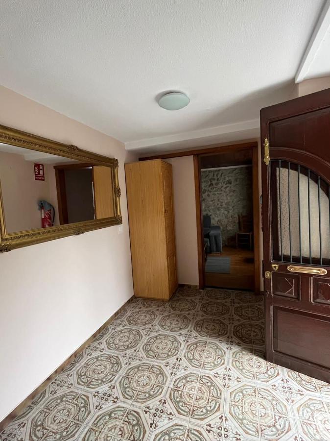 Pancarale-llanes 12pax * Llanes