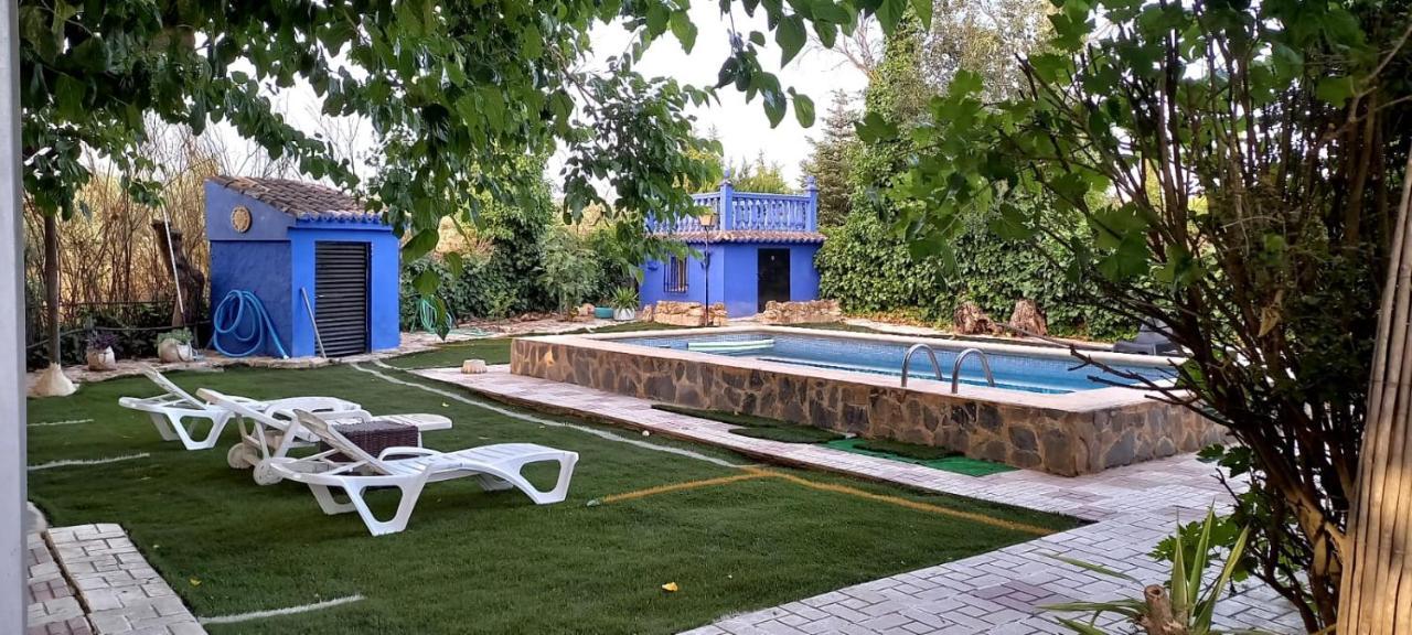Casa De Campo Azul En Сasa de vacaciones Antequera