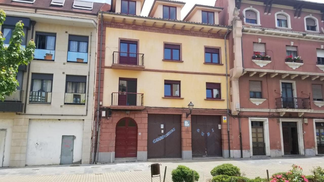 Santullano 1 Apartment