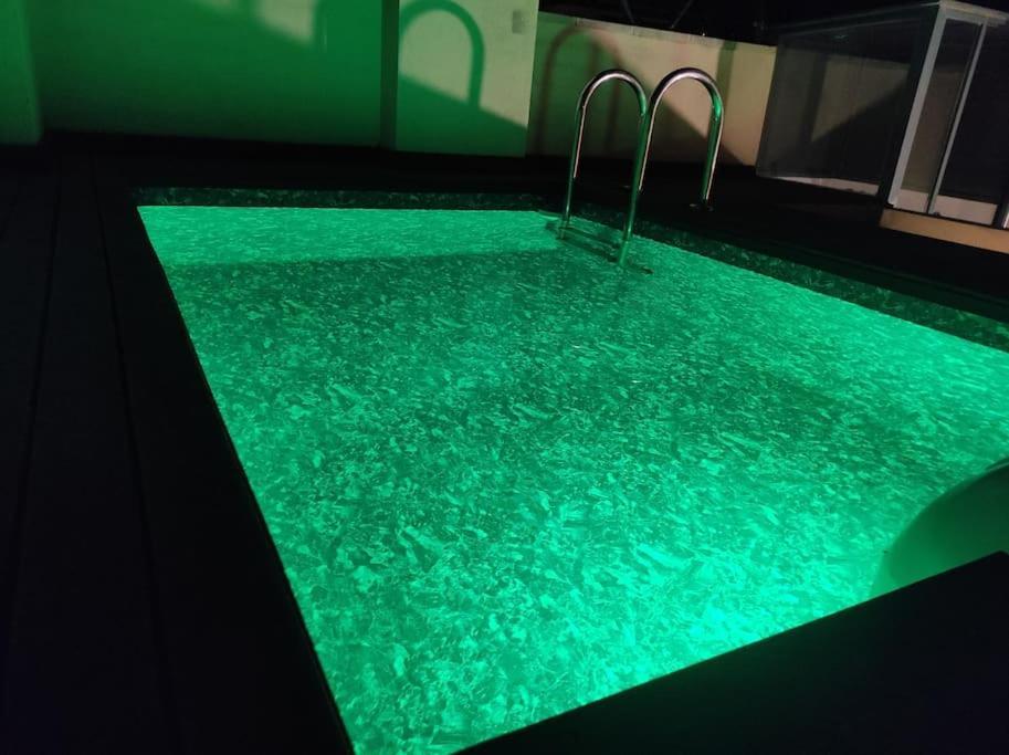 ático Con Piscina Privada