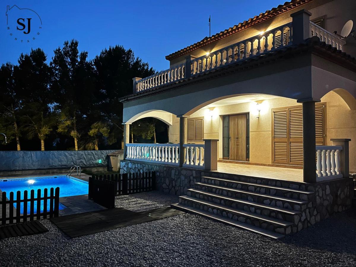 Con Piscina Les Tres Cales