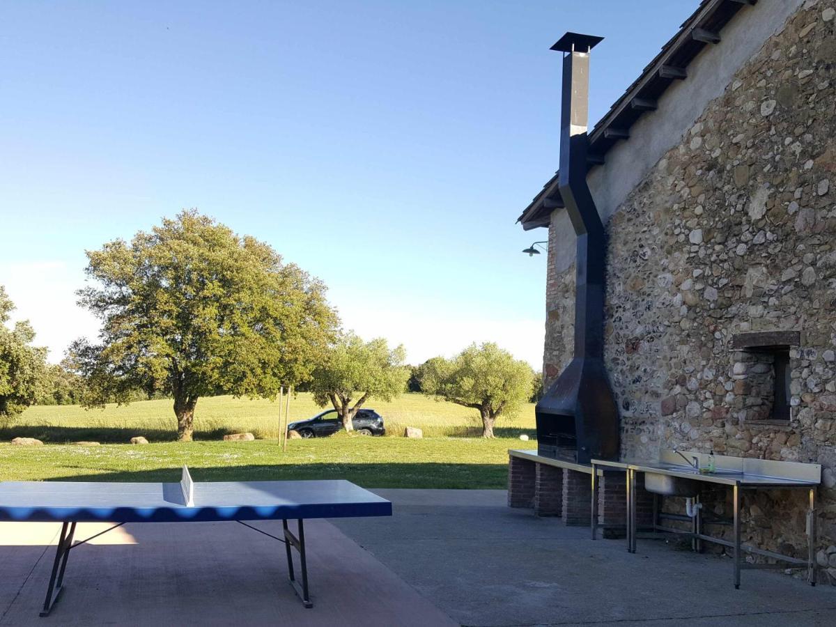 Masia Grupos Con Piscina Privada28 Pax Cabanelles
