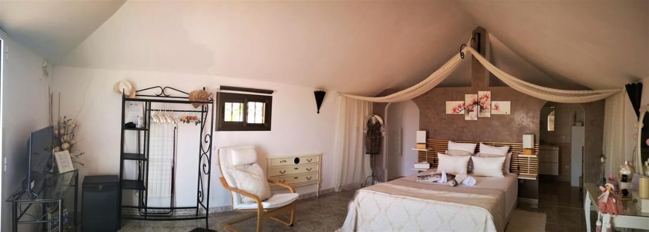 Casa Martinez & D'hotes A 3 Kms De Montserrat Valencia *