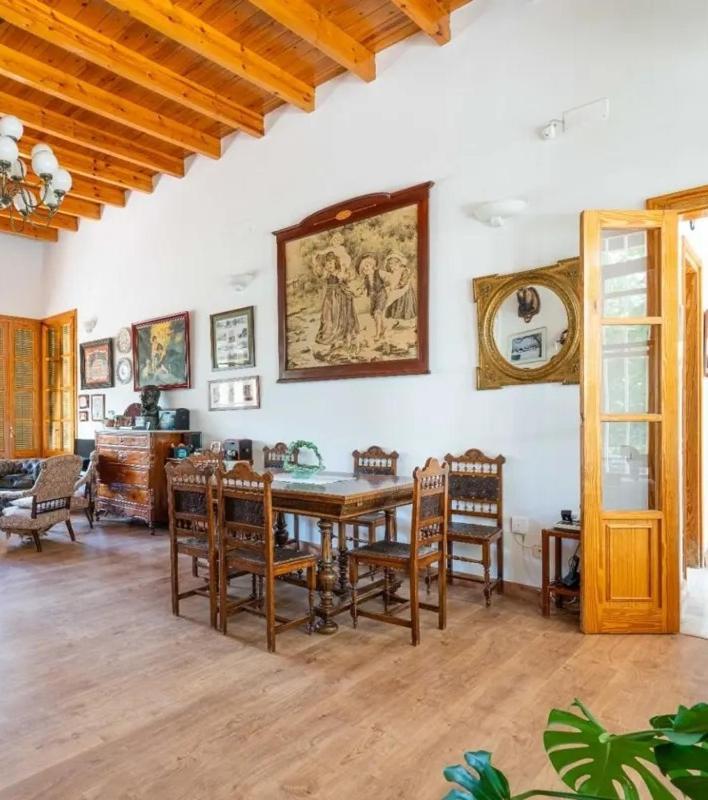 Villa Fuente Victoria *