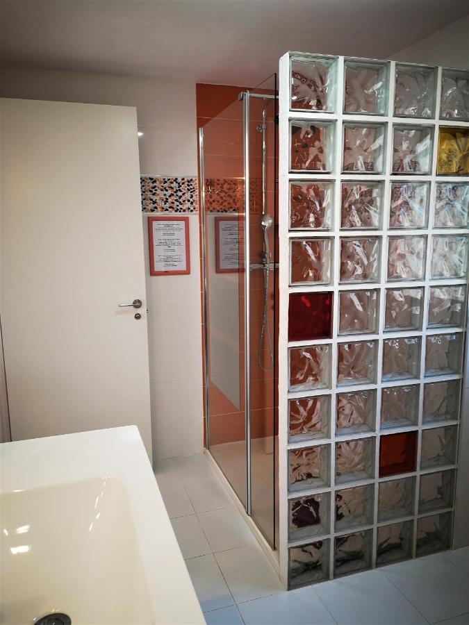 Homestay Casa Martinez & D'hotes A 3 Kms De Montserrat Valencia