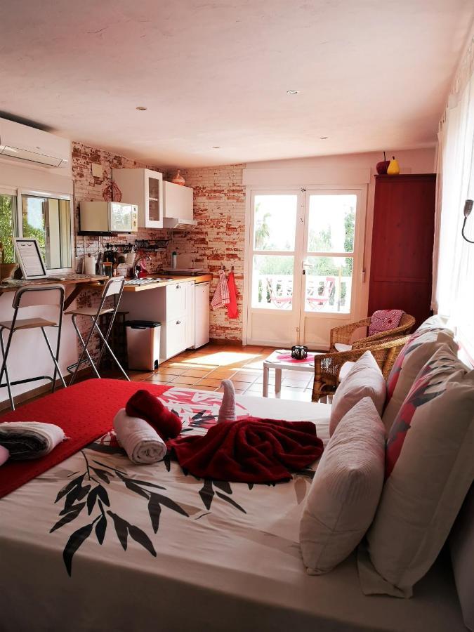 Casa Martinez & D'hotes A 3 Kms De Montserrat Valencia