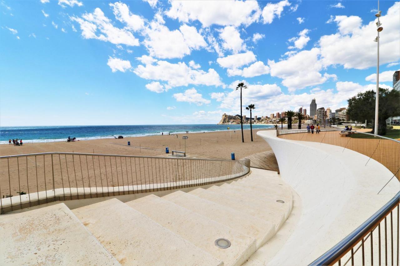 Sunset Waves 1-191 * Benidorm