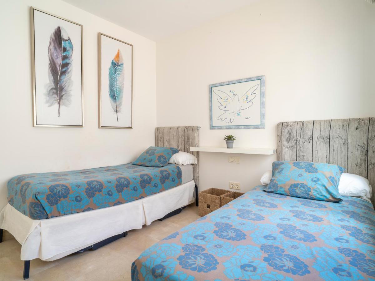 Sanders - Great Two-bedroom With Terrace *