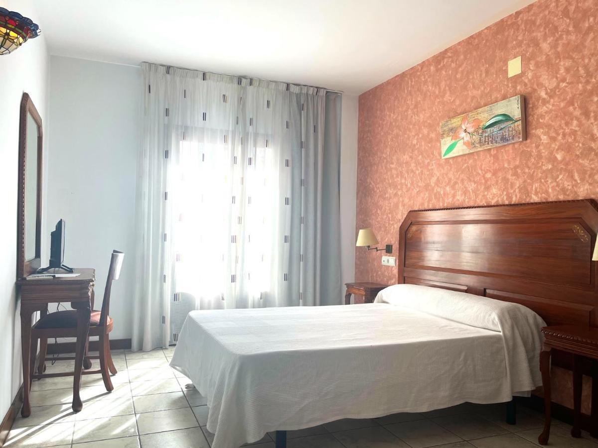 Hotel Al-andalus 2*
