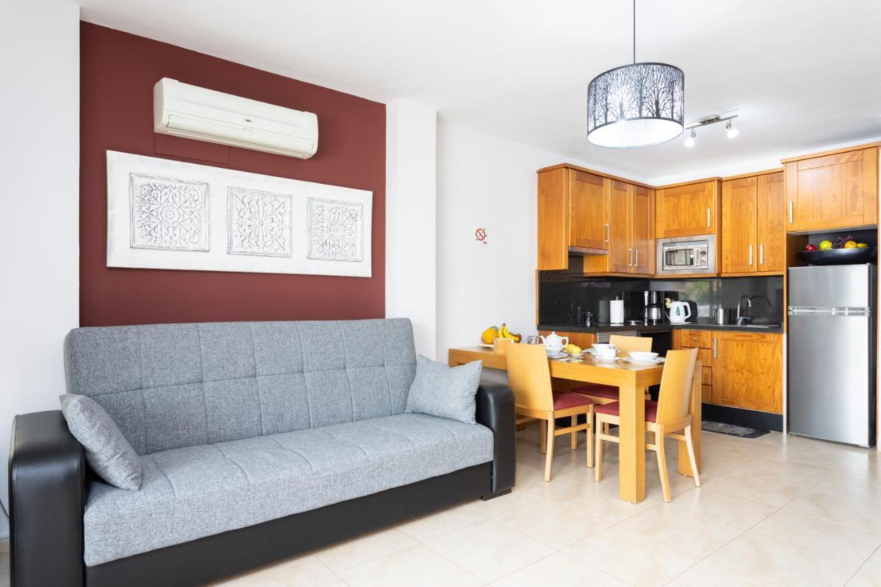 Oceanfront Tenerife South Albatros 125 Apartamento