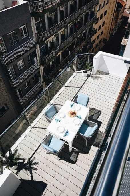 Apartamento Lujoso ático Gran Terraza Solarium Privado Jacuzzi Sauna *
