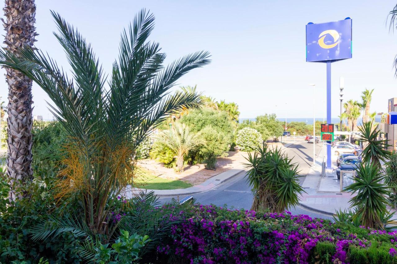 Pink Calm-vistas Al Mar Y Piscina.free Parking Apartamento