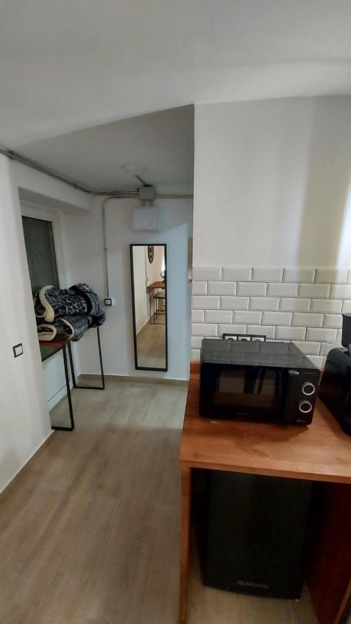 Lovely Home, Cozy Corner In El Bosque, Madrid.