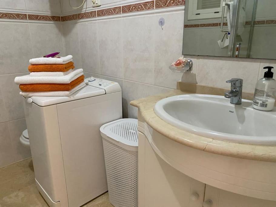 Apartamento Luminoso Con Terraza Y Piscina