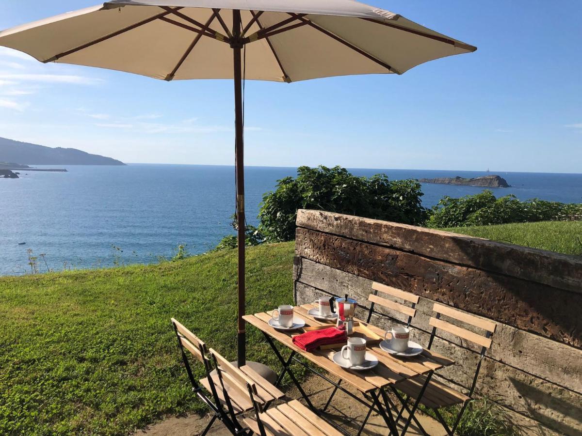 Adosado En La Costa Con Excelentes Vistas Al Estuario De Urdaibai