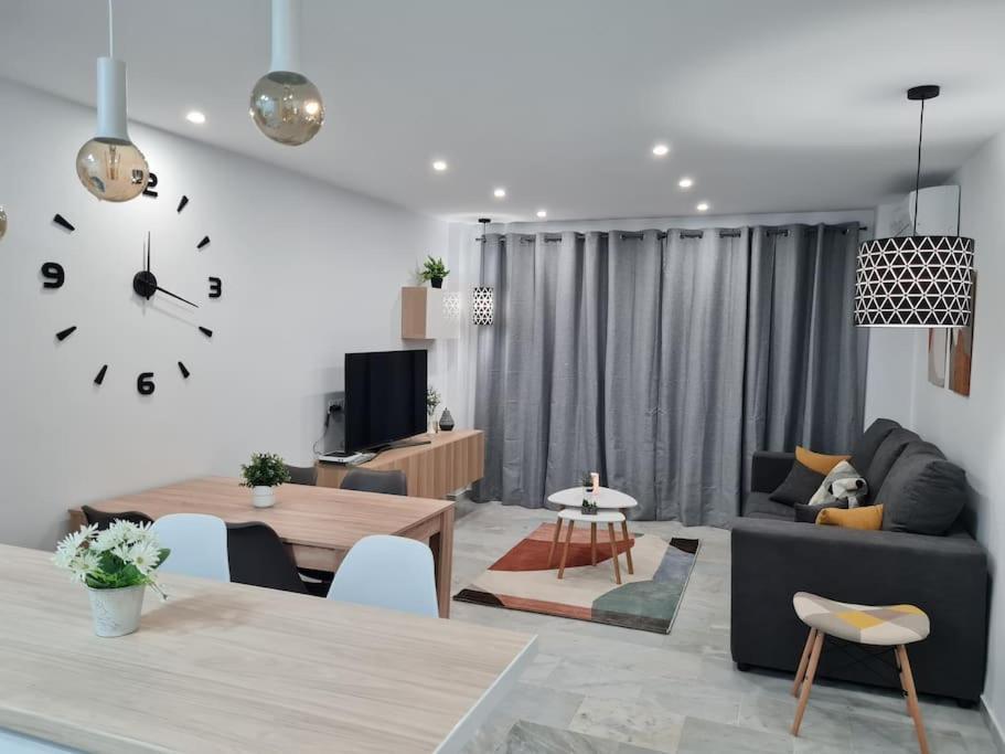 Encantador Residencial Con Piscina Torremolinos