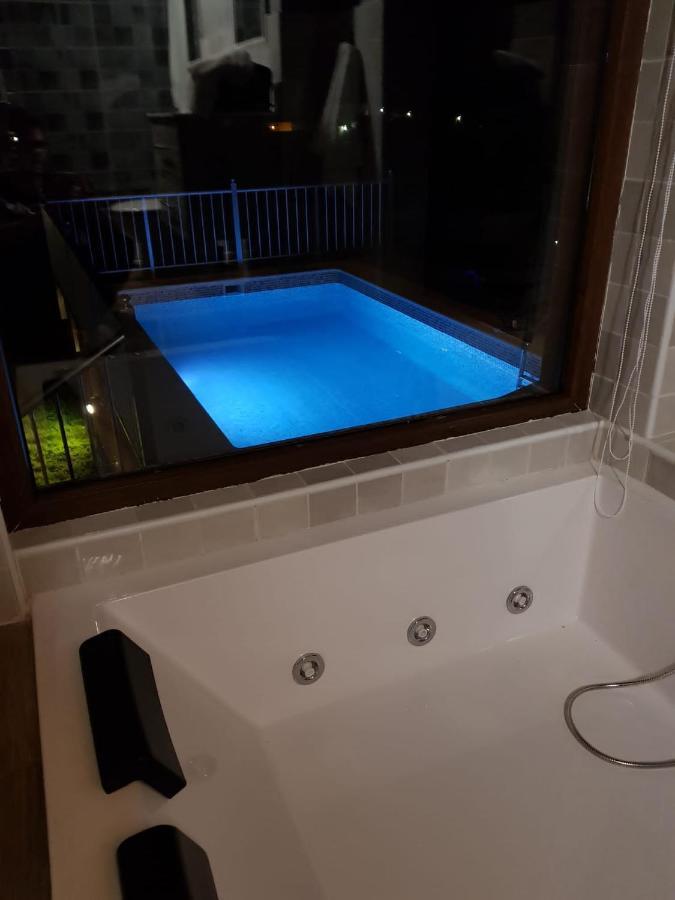 Casa Con Piscina Y Jacuzzi El Ablanal Holiday home