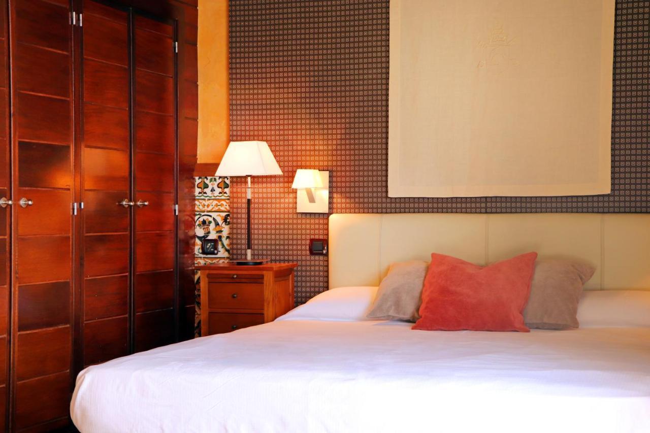 Hospederia Palacio Papa Luna Hotel 3*