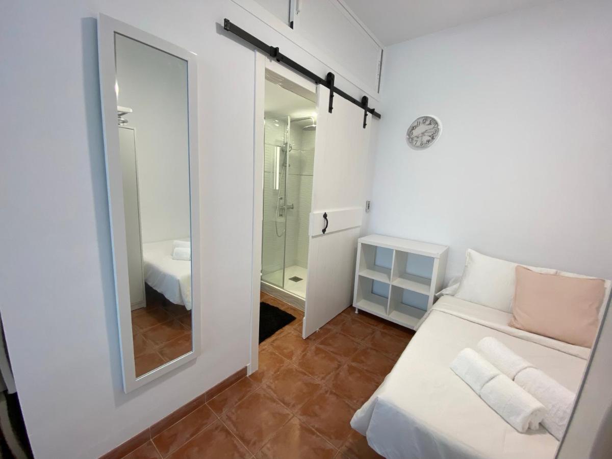 Beachside Studios: Ground Floor Retreat With Bikes & Water Sports Apartment La Manga del Mar Menor