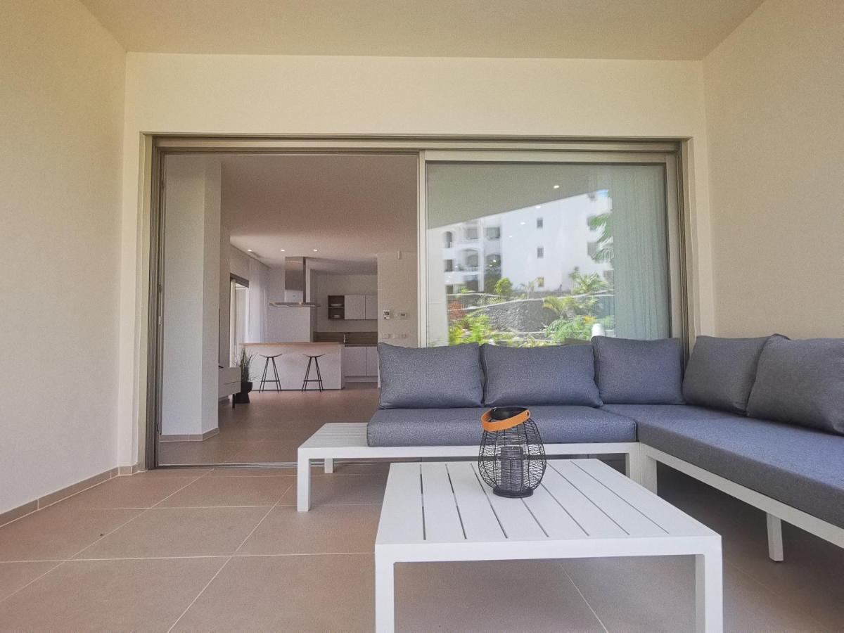 Brand New Surrounded By Tropical Gardens! Apartment *