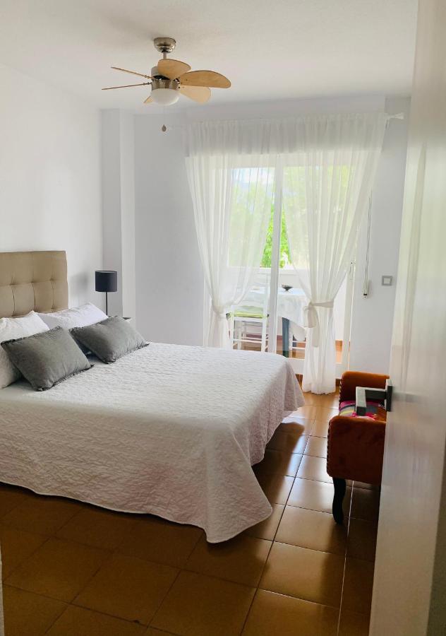 Palau Ii, Centrico, Comodo Y Con Piscina. Apartment *